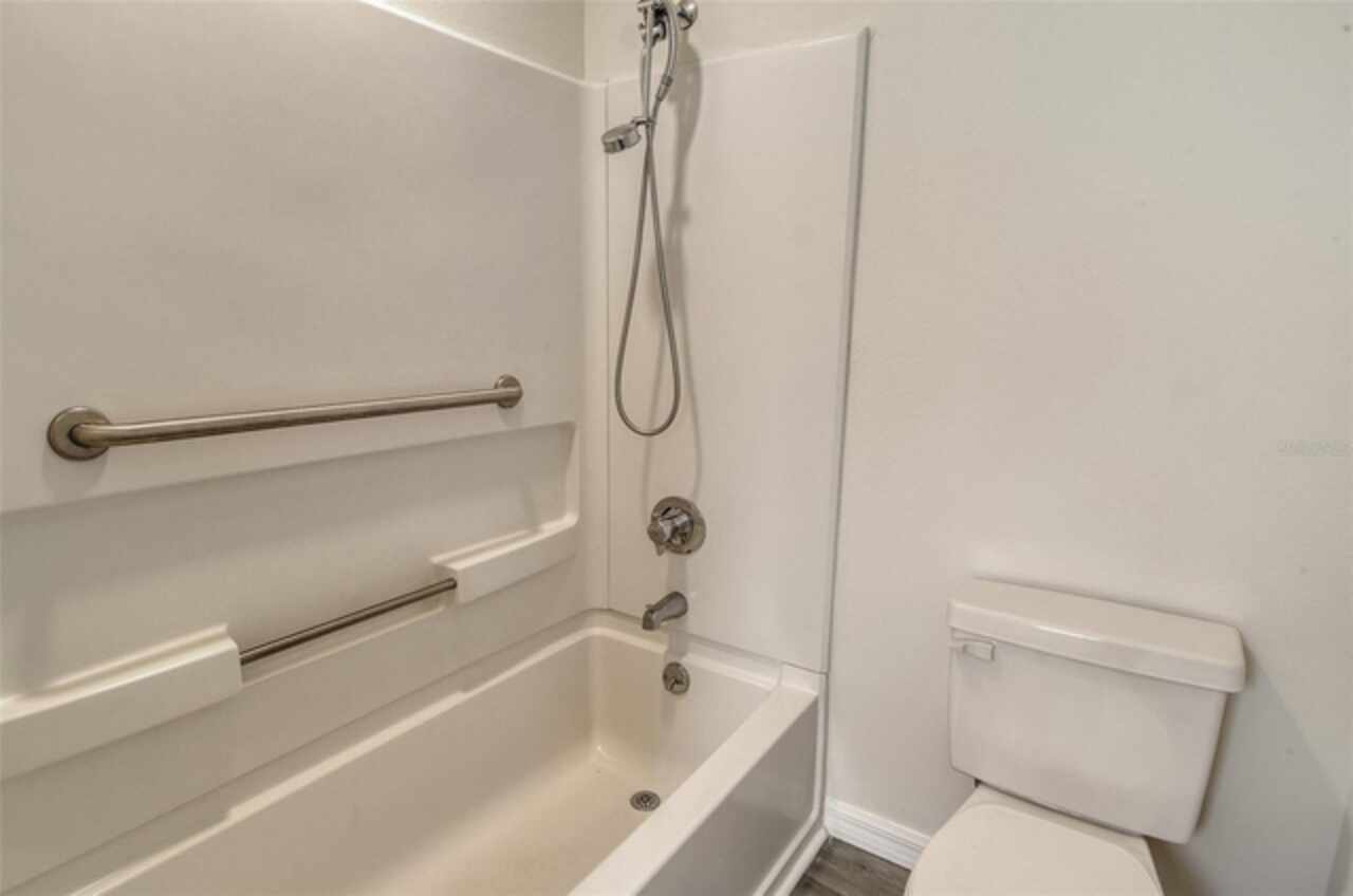 Listing Photo 22