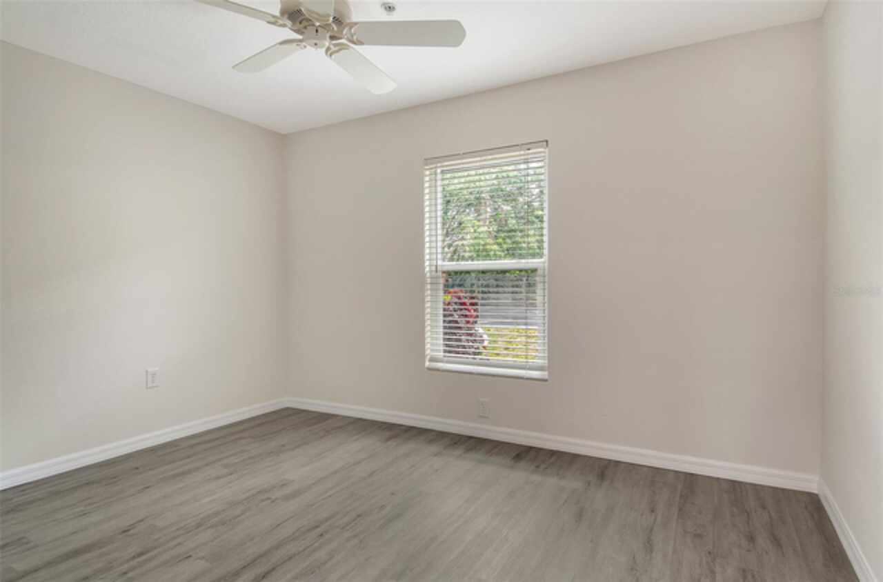 Listing Photo 24