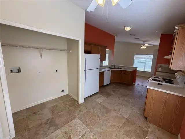 Listing Photo 7