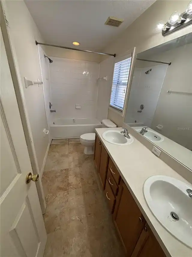 Listing Photo 15