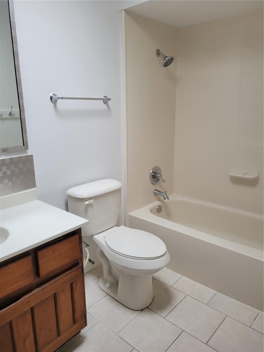 Listing Photo 12