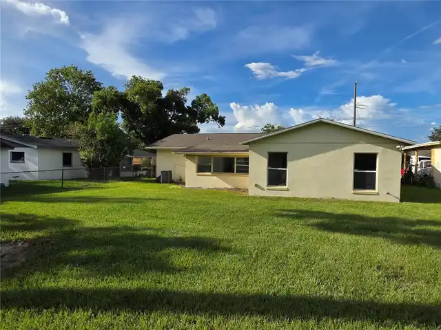 Listing Photo 16