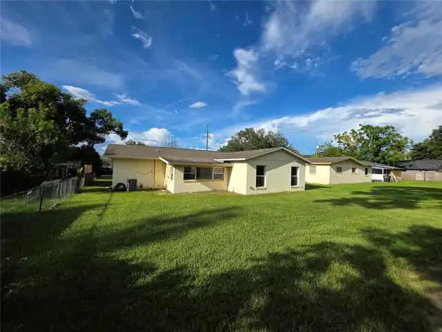 Listing Photo 17