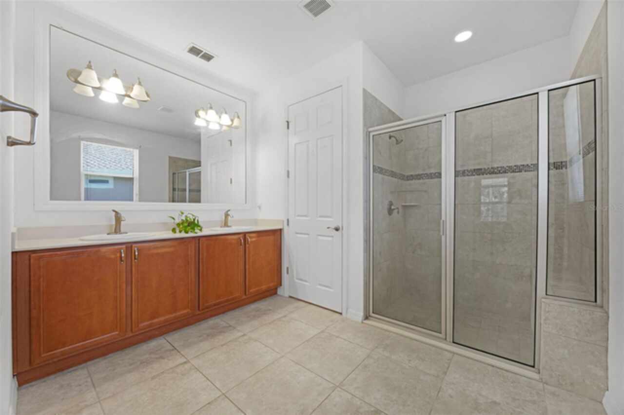 Listing Photo 43