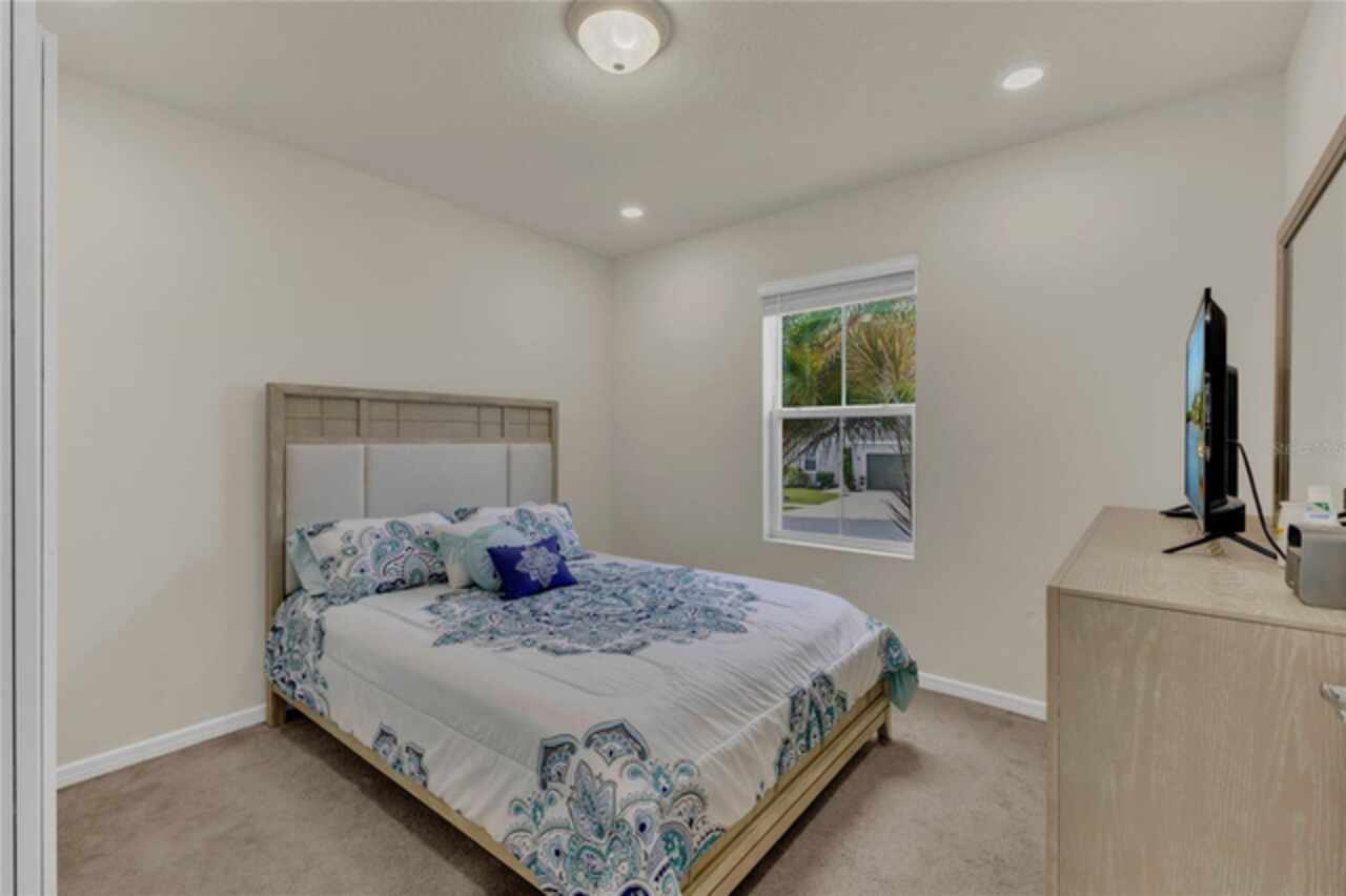 Listing Photo 15