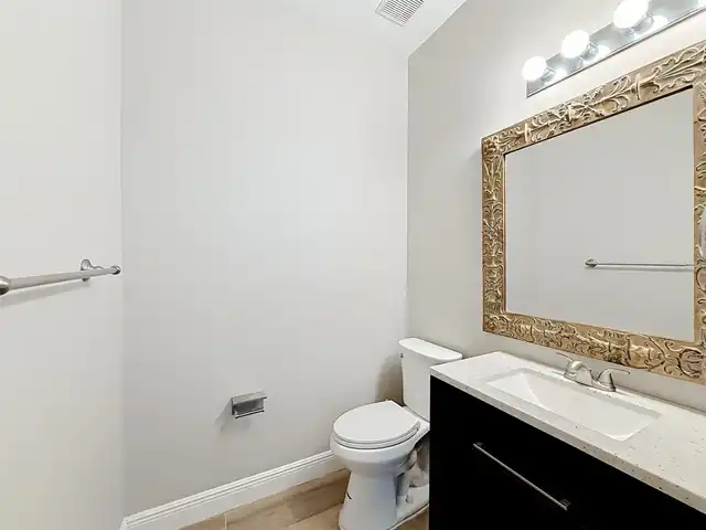 Listing Photo 16