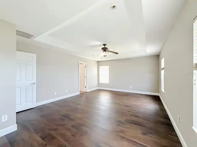 Listing Photo 24