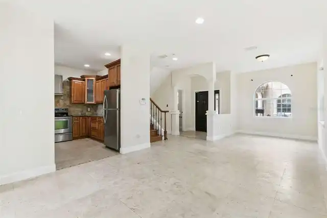 Listing Photo 17