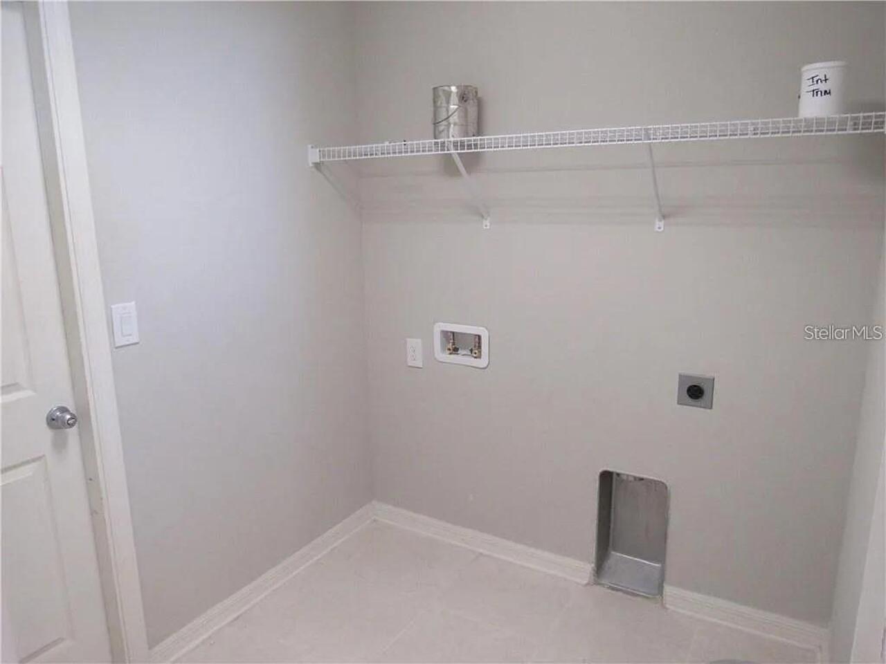 Listing Photo 11