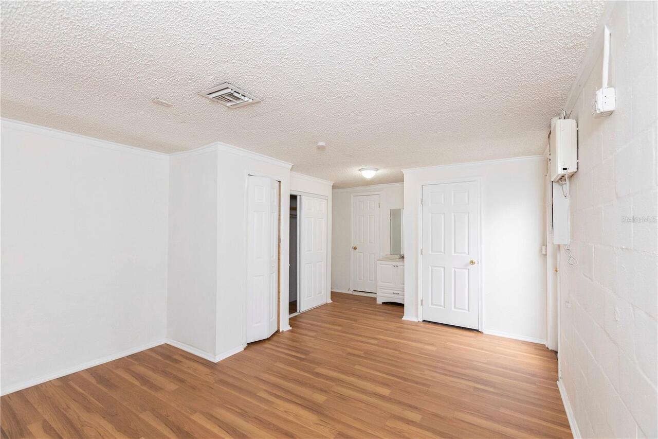 Listing Photo 23