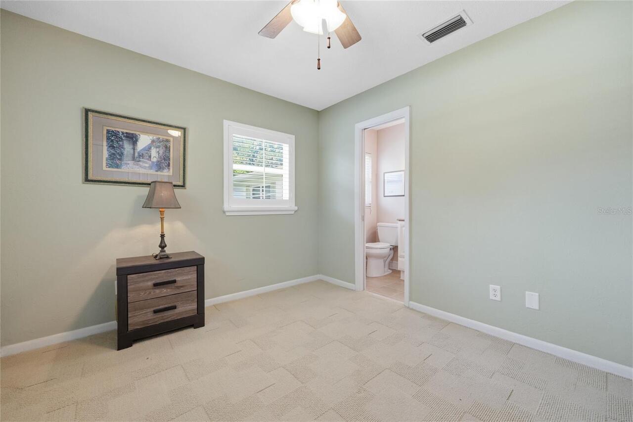 Listing Photo 28