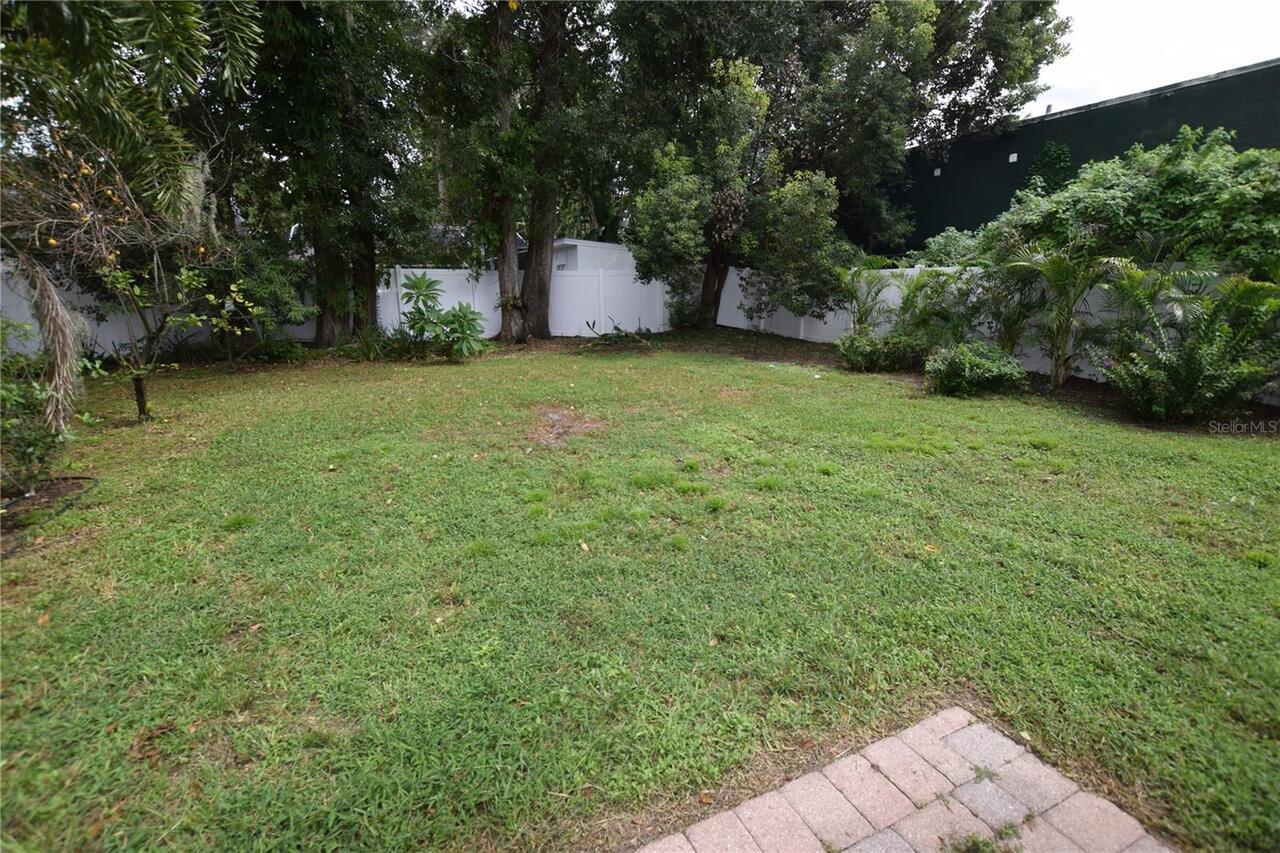 Listing Photo 14