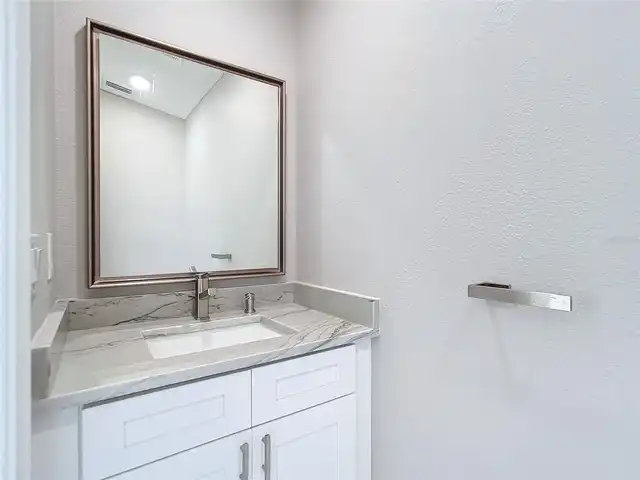 Listing Photo 24