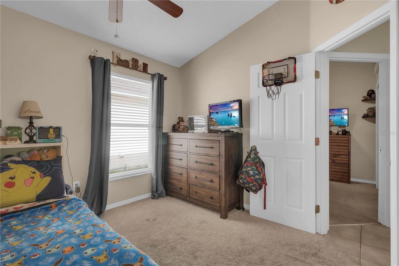Listing Photo 16