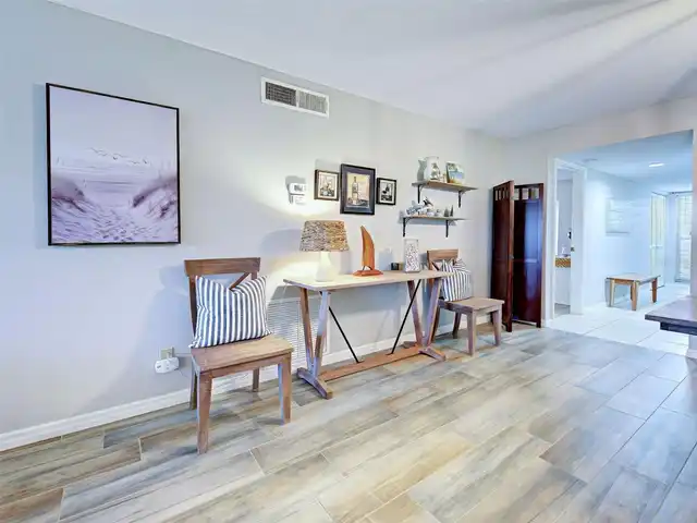 Listing Photo 16