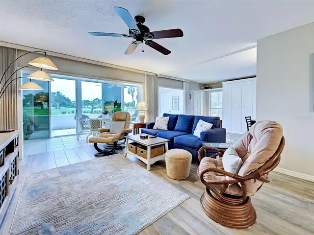 Listing Photo 22