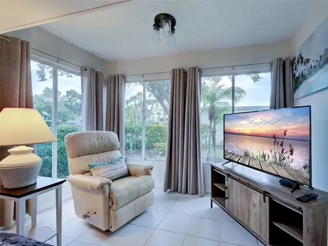 Listing Photo 43