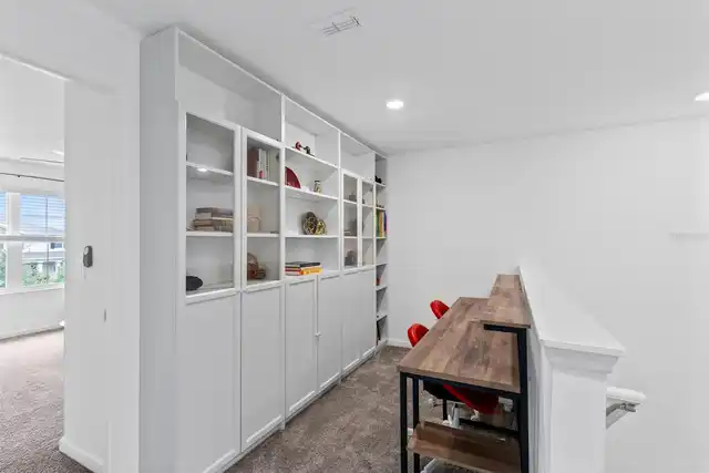 Listing Photo 17