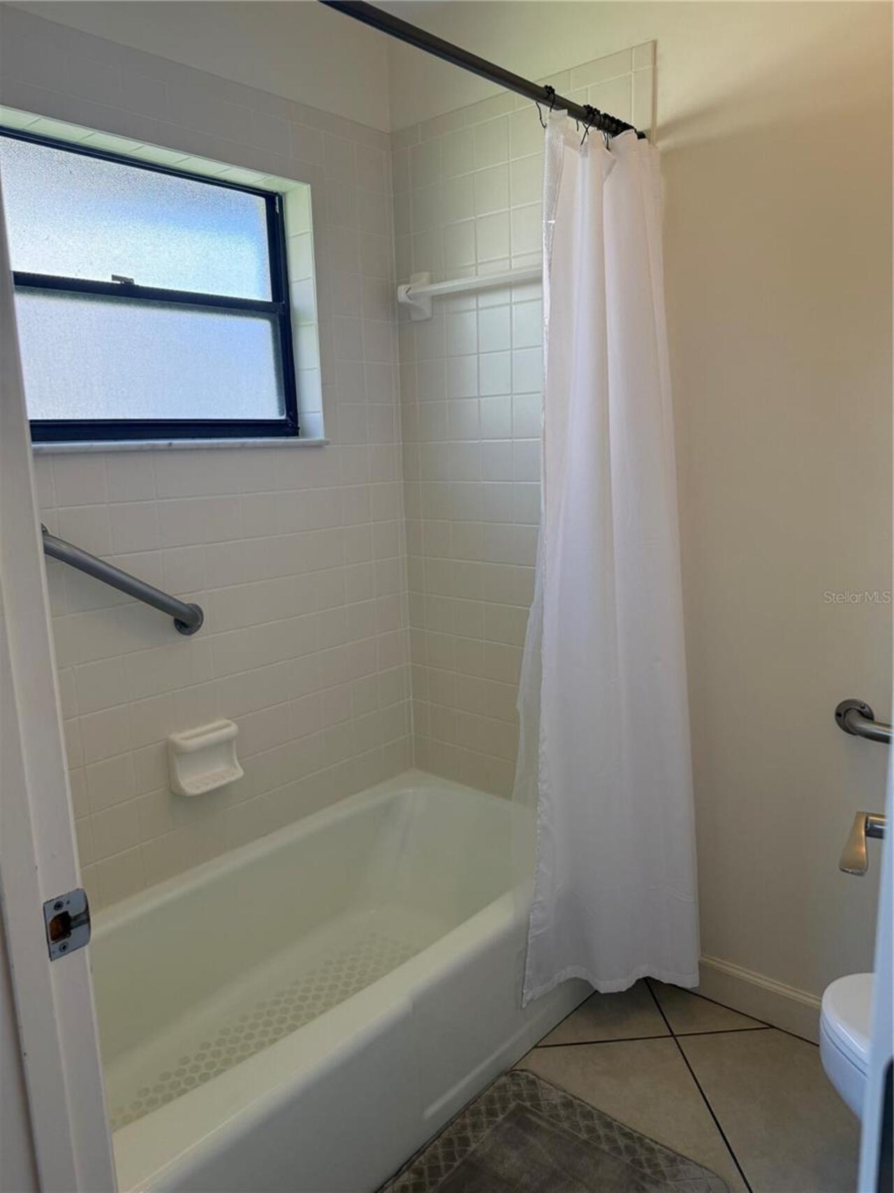 Listing Photo 17