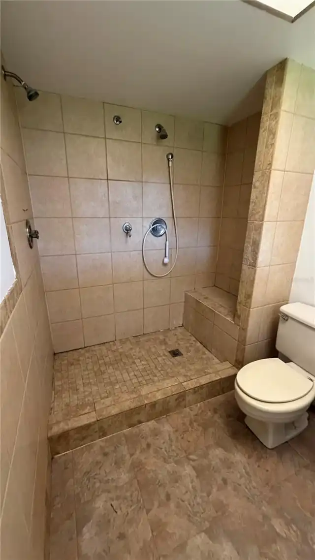 Listing Photo 20