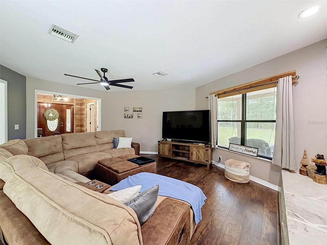 Listing Photo 15
