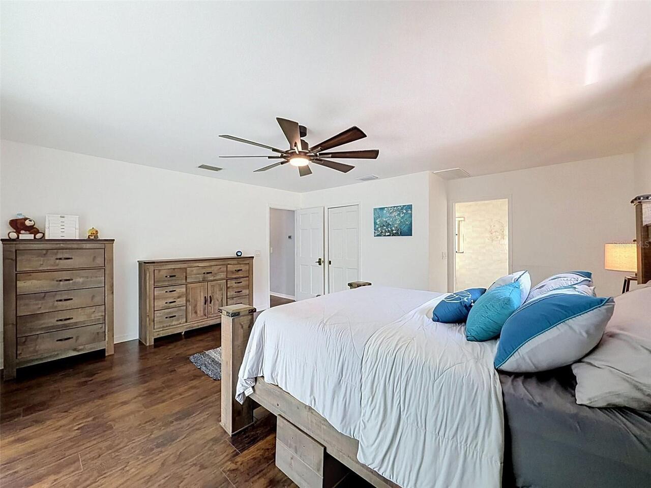Listing Photo 43