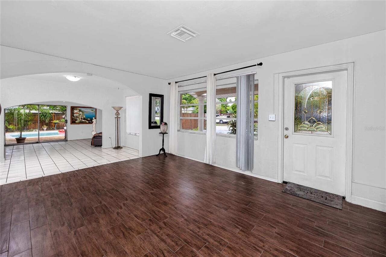 Listing Photo 7
