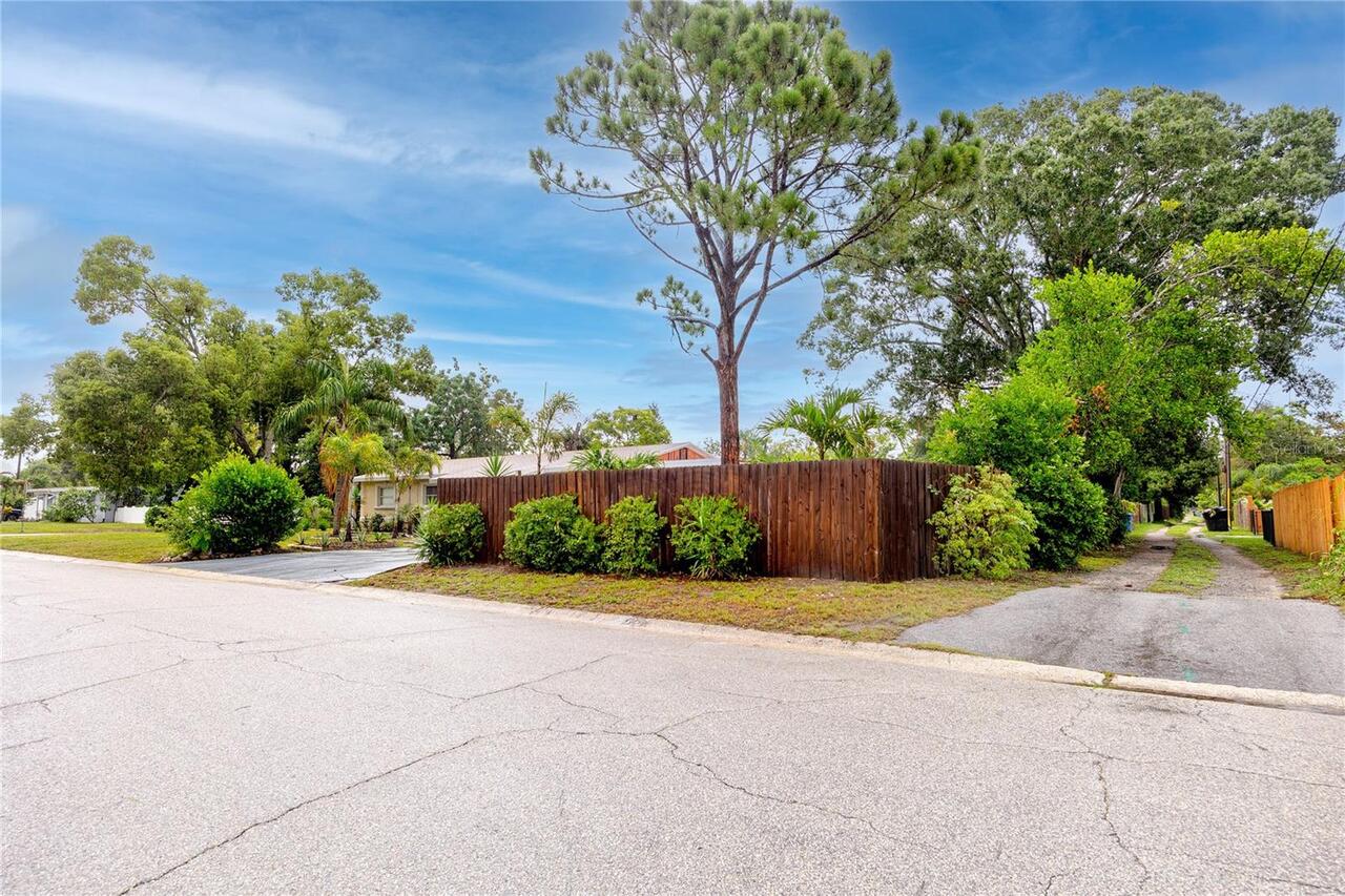 Listing Photo 33