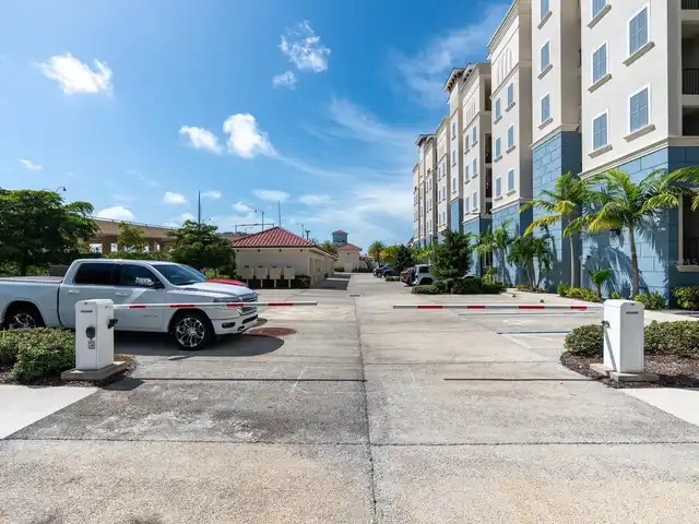 Listing Photo 38
