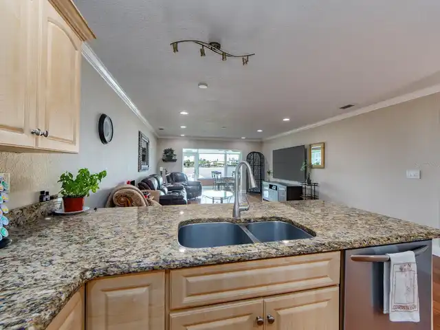 Listing Photo 13
