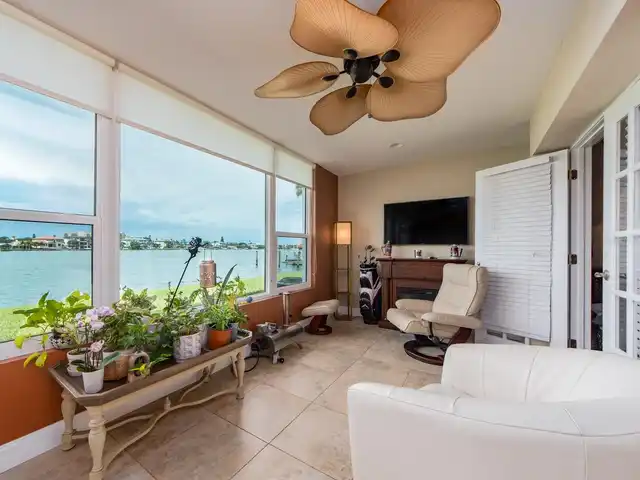 Listing Photo 7