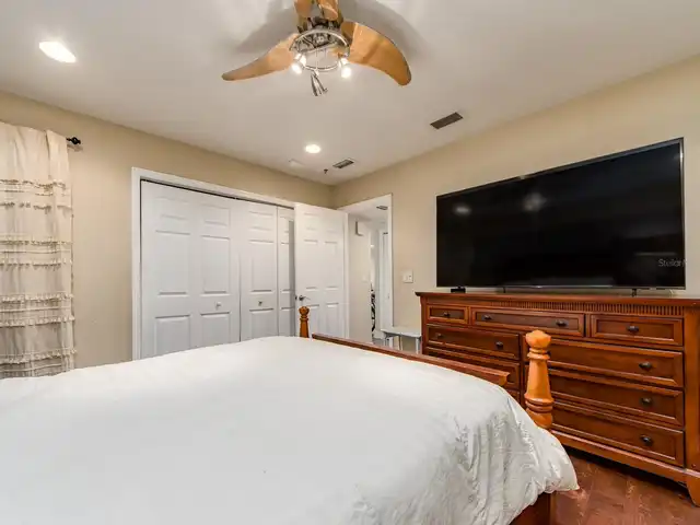Listing Photo 23