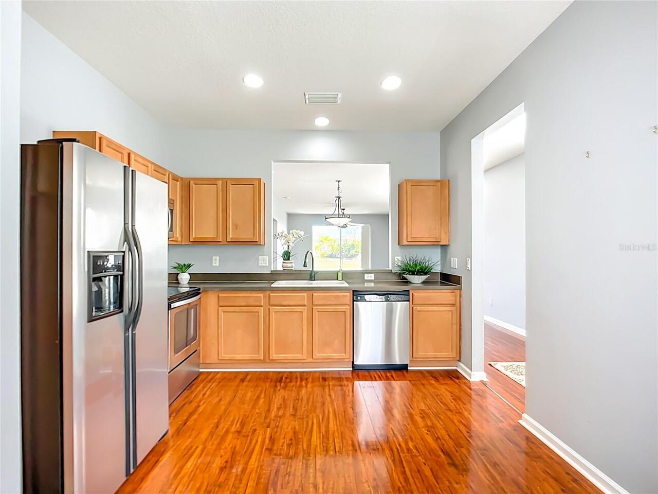 Listing Photo 10
