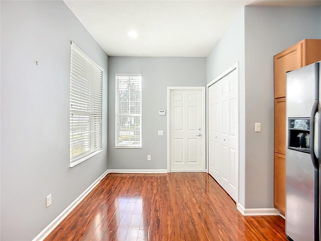 Listing Photo 11