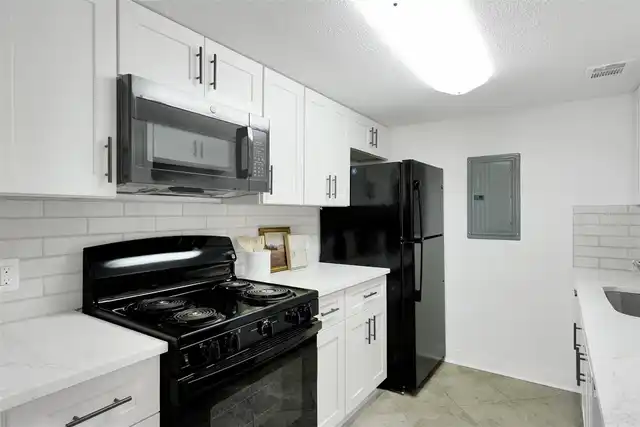 Listing Photo 29