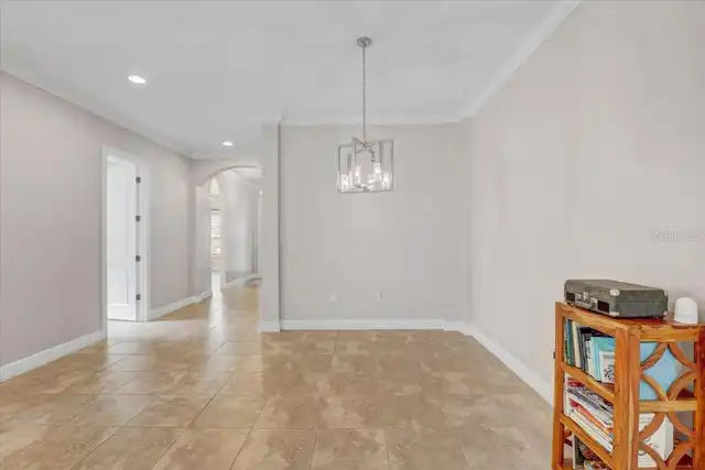 Listing Photo 11