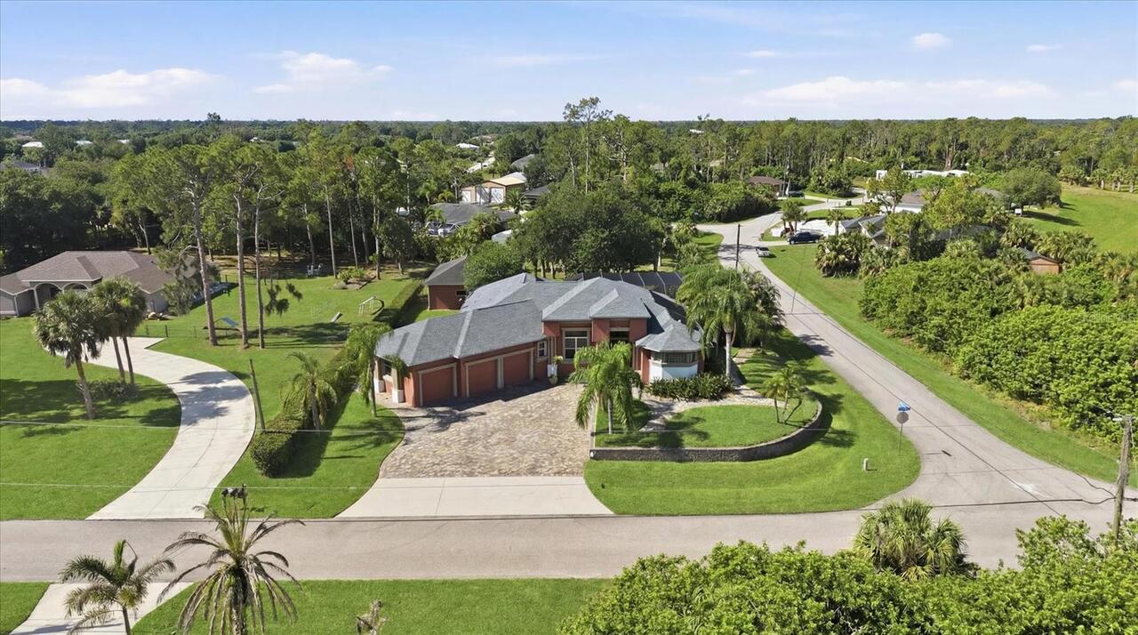 Listing Photo 11
