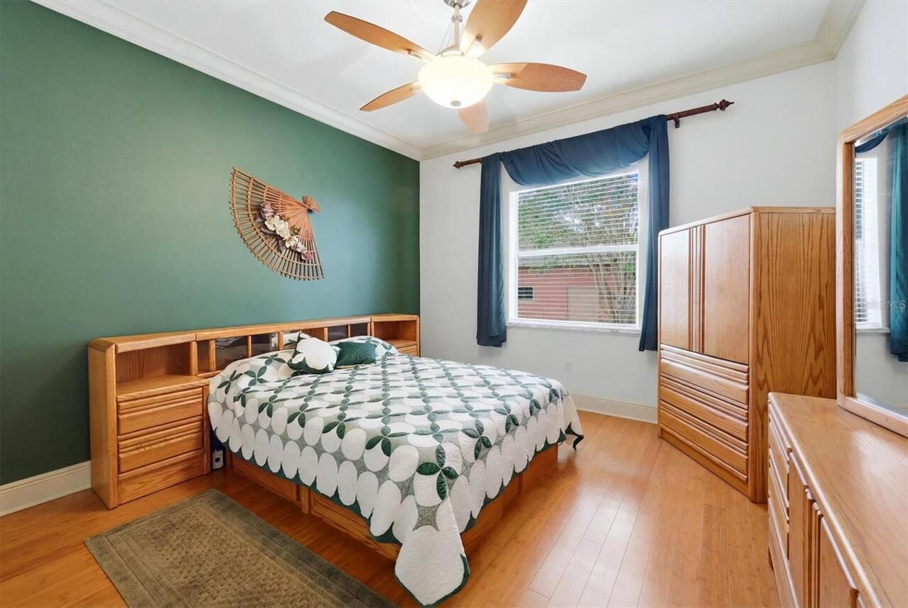 Listing Photo 43