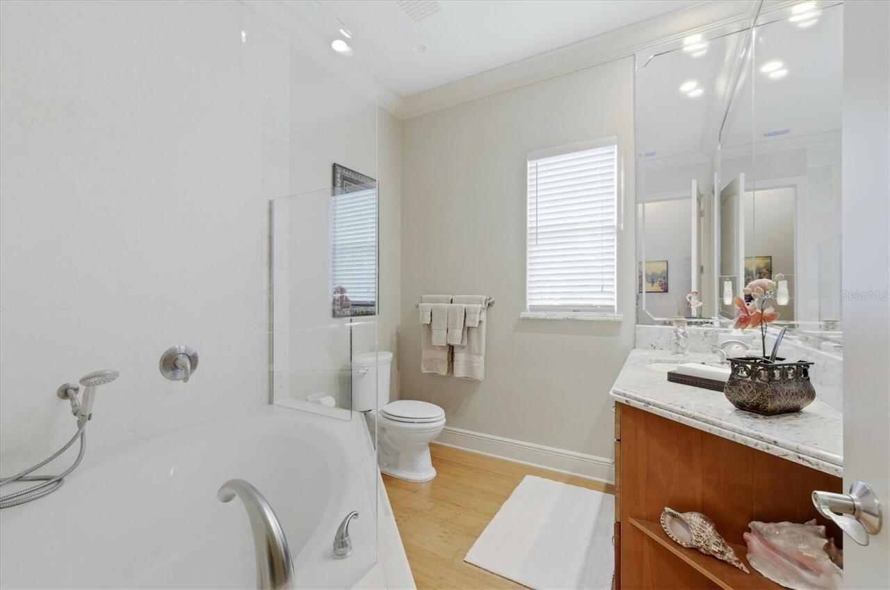 Listing Photo 44