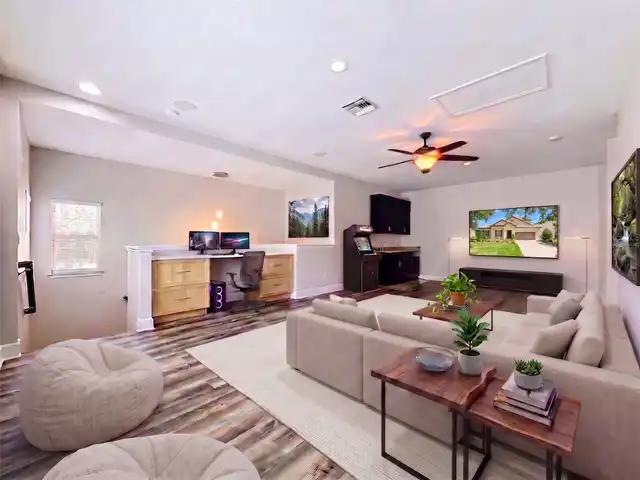 Listing Photo 8