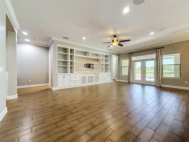 Listing Photo 31