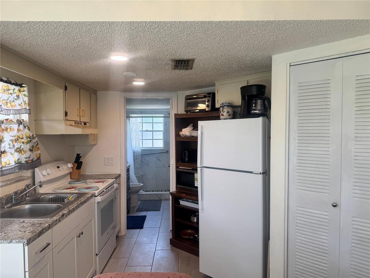 Listing Photo 16