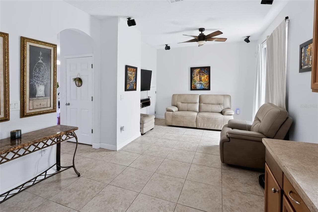 Listing Photo 9