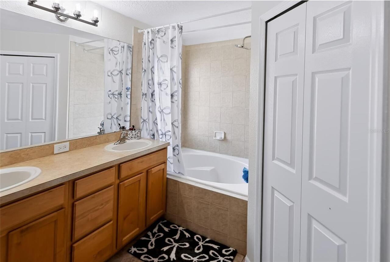 Listing Photo 25