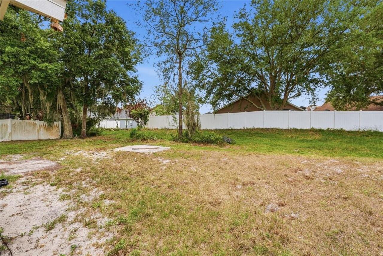 Listing Photo 14