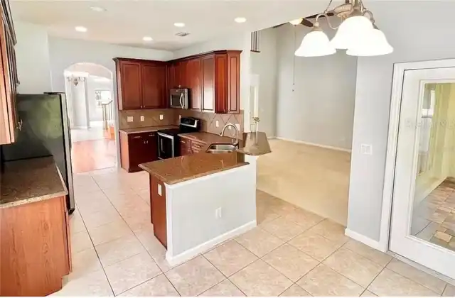 Listing Photo 8