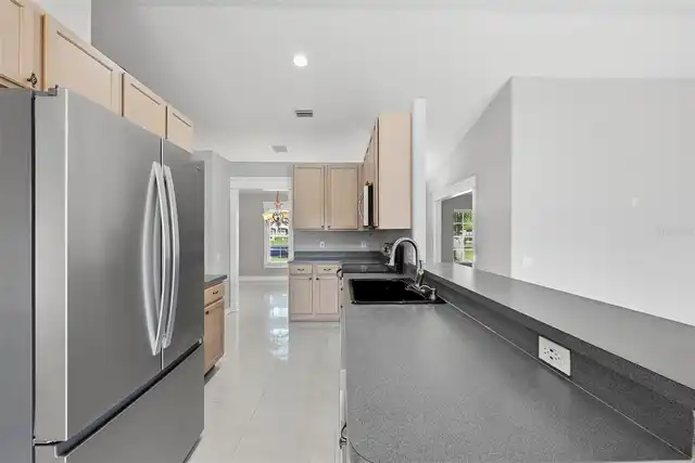 Listing Photo 16