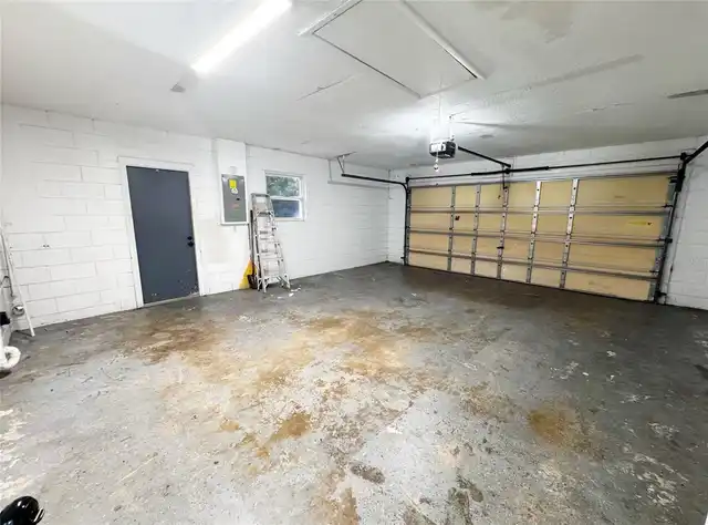Listing Photo 14