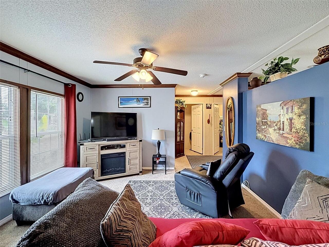 Listing Photo 9