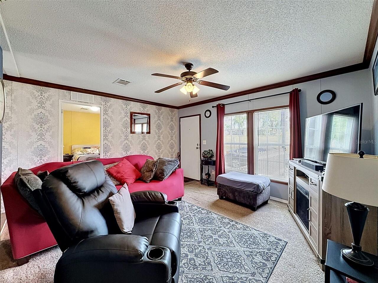 Listing Photo 11